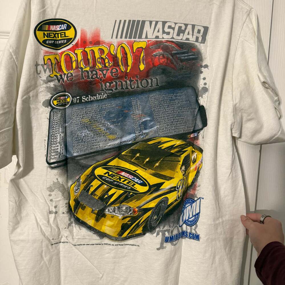 NASCAR Nextel Cup Series 2007 '07 Tour T-Shirt Delta Cotton Race Car (XL)